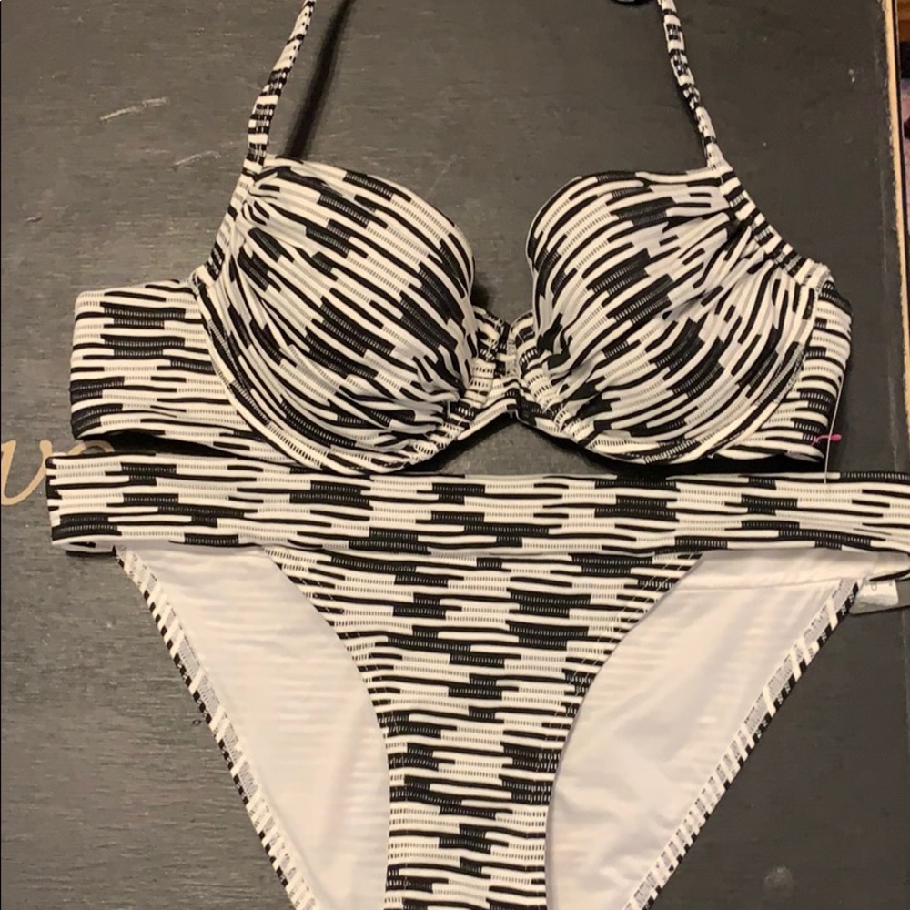 Bathing suit